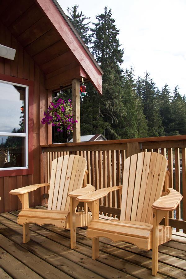 Walters Cove Resort Kyuquot ภายนอก รูปภาพ